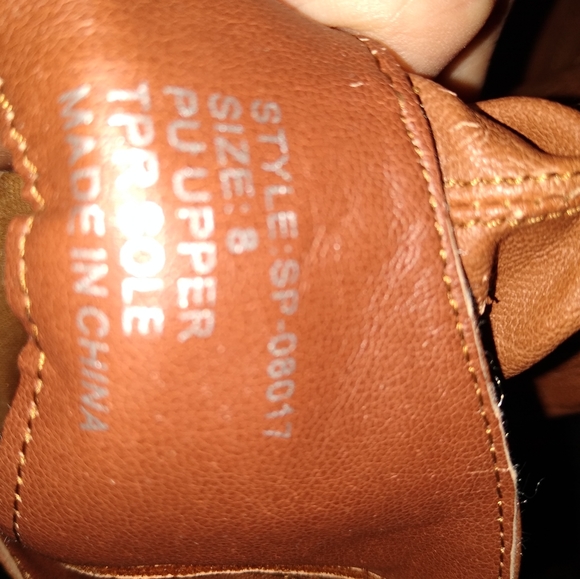 Size 8 brown cowboy style boots - Picture 4 of 5